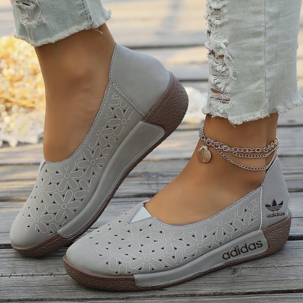 AD – Floral Comfort Slip-Ons