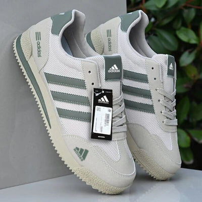 AD – RetroSprint Classic Sneakers