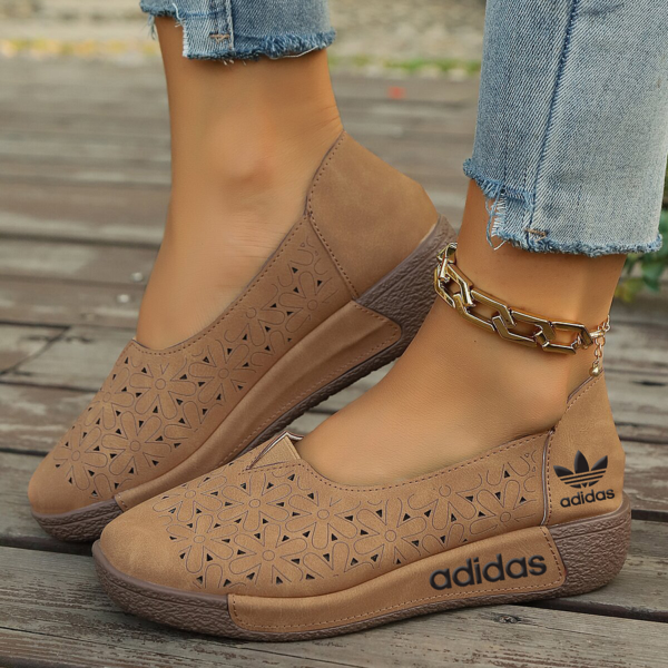 AD – Floral Comfort Slip-Ons