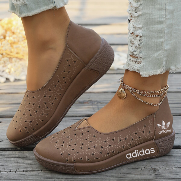 AD – Floral Comfort Slip-Ons