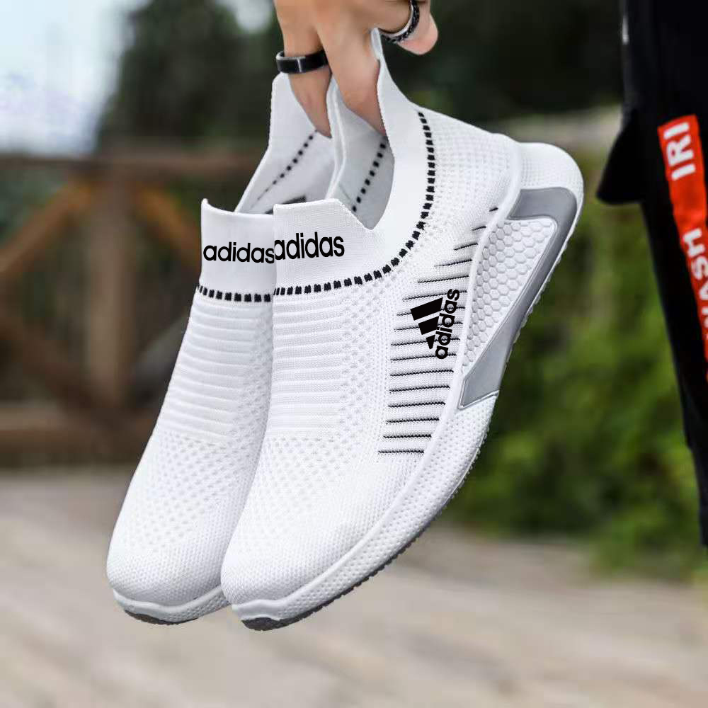 AD – AeroStride Slip-On Sneakers