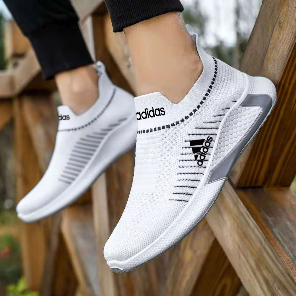 AD – AeroStride Slip-On Sneakers