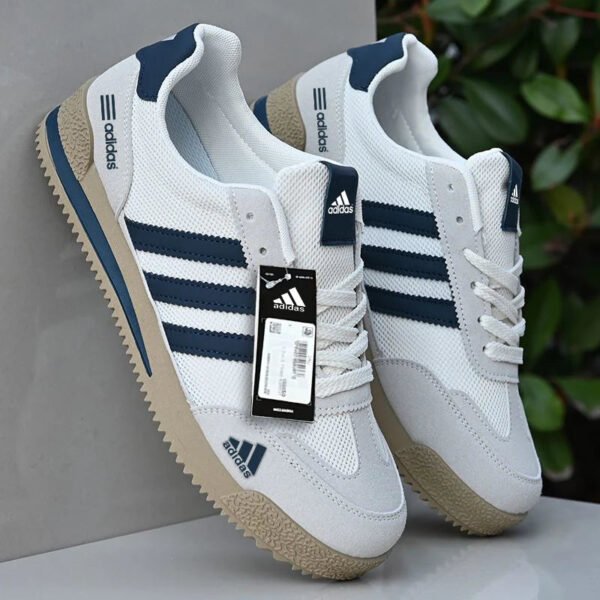 AD – RetroSprint Classic Sneakers