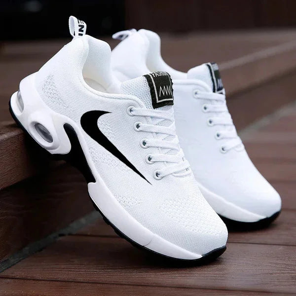 NK – AeroFlex Mesh Trainers